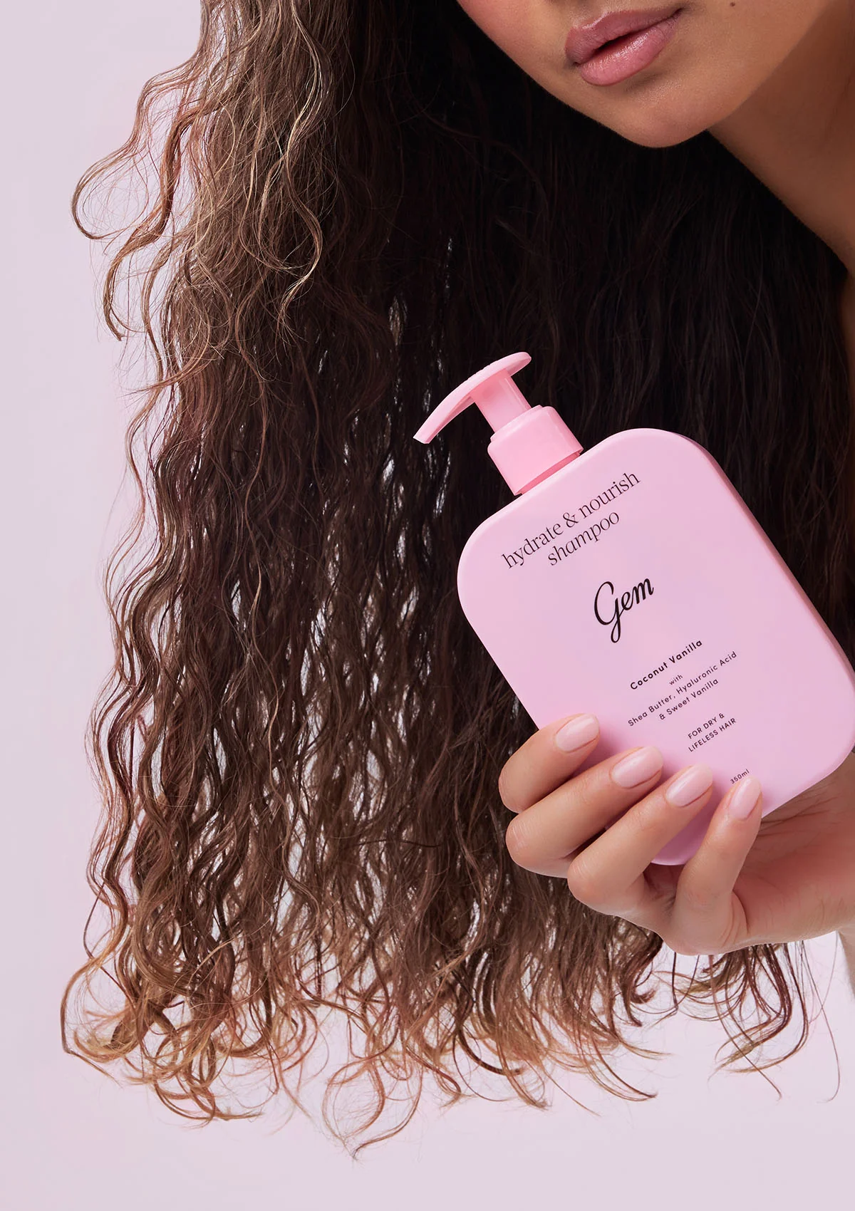 Hydrate & Nourish Shampoo - Image 4