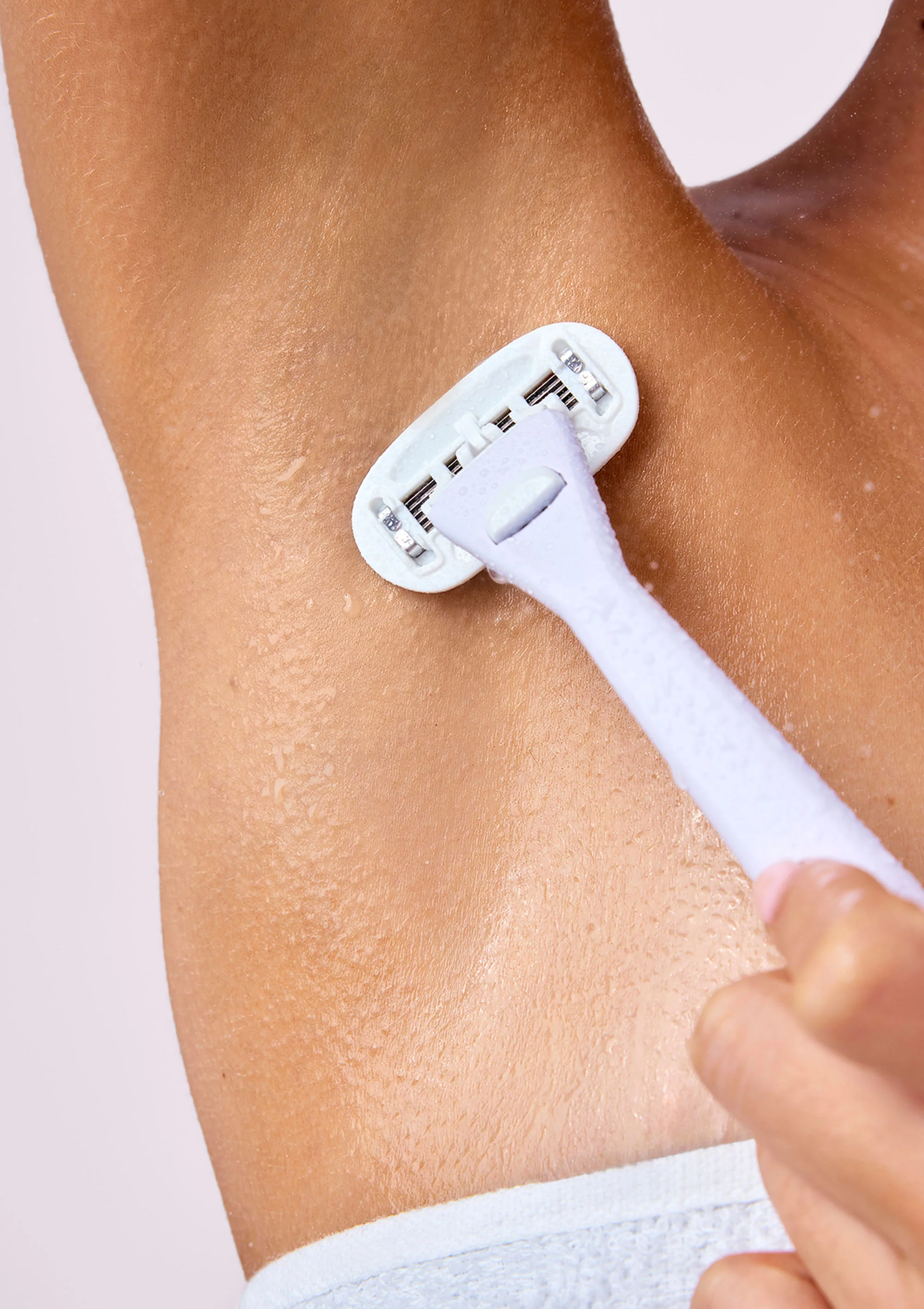 Skin-Loving 5-blade Razor Refills - Image 9