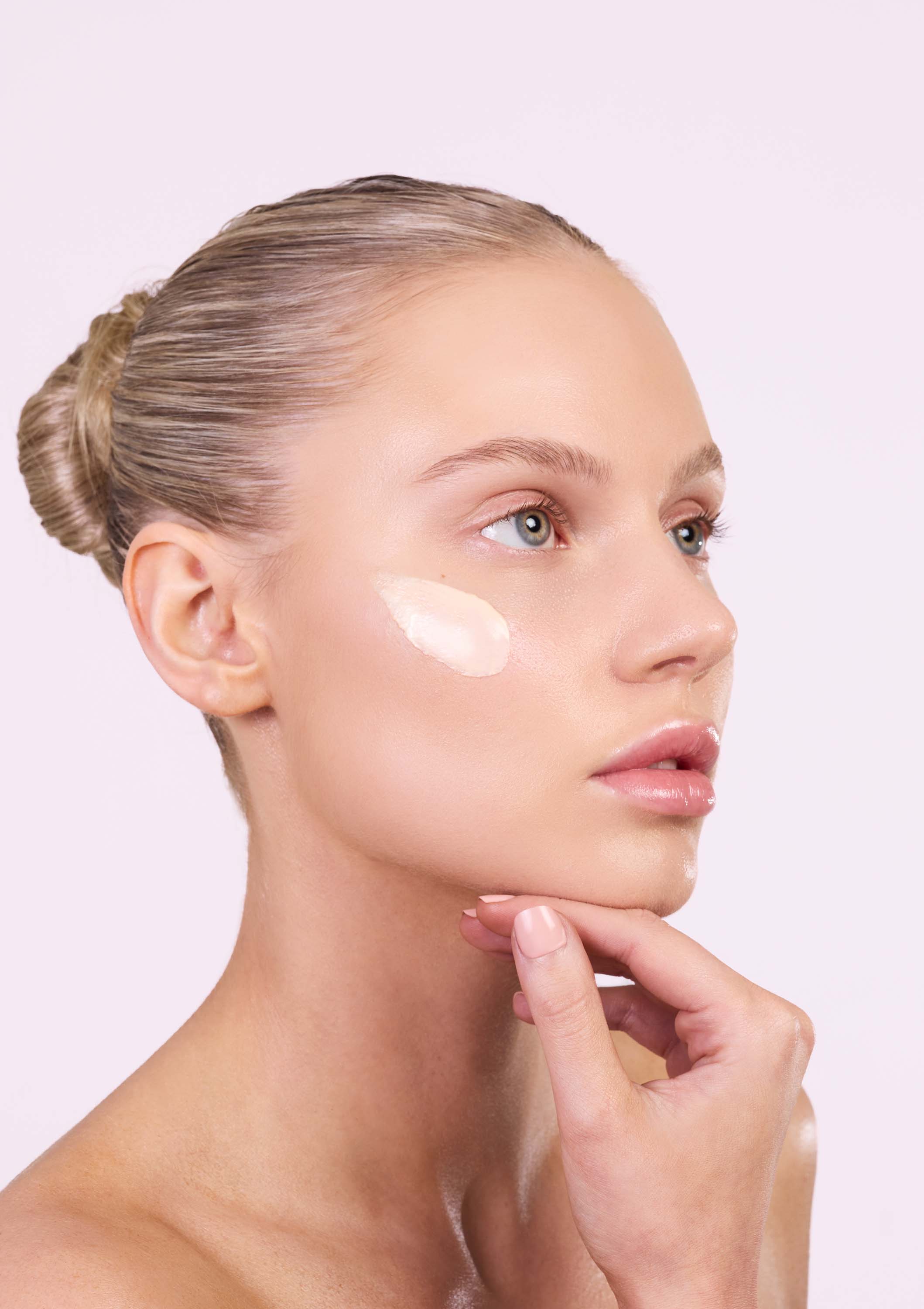 Solar Screen SPF 50+ Hydrating Face Sunscreen Lotion - Image 7