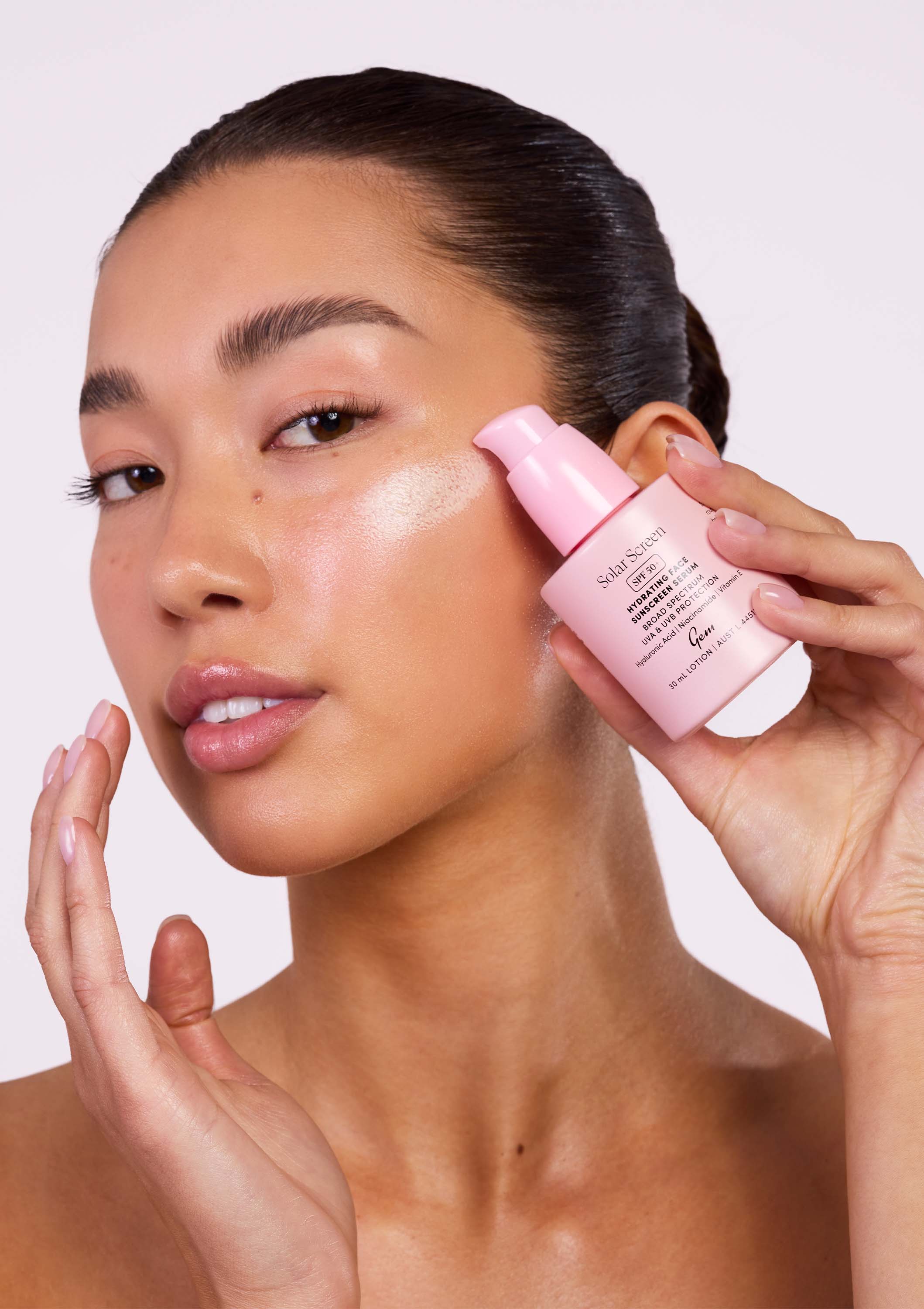 Solar Screen SPF 50+ Hydrating Face Sunscreen Serum - Image 12